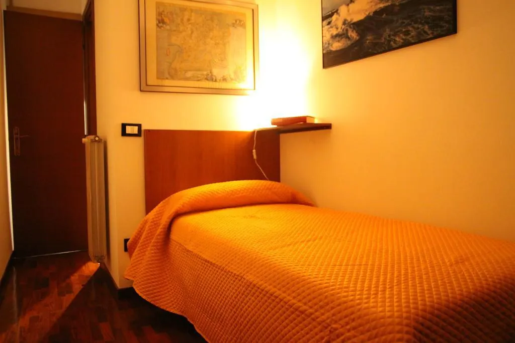 Domus Cipro Holiday home Rome 0*,